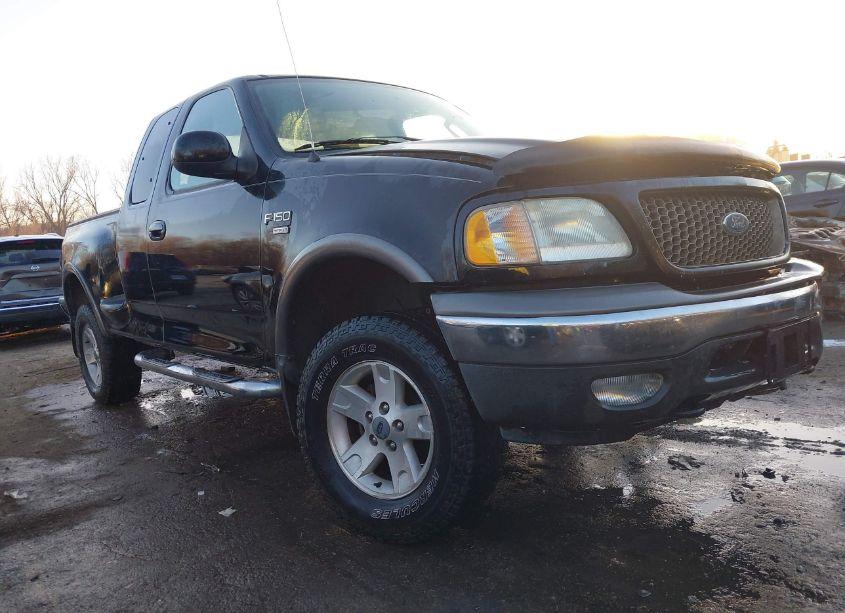 2003 Ford F-150 LARIAT/XL/XLT (VIN 1FTRX08L03KB95897) main photo