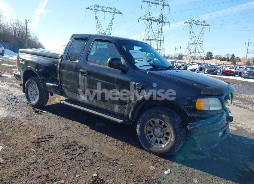 2003 Ford F-150 LARIAT/XL/XLT (VIN 1FTRX08L23KB91351) main photo