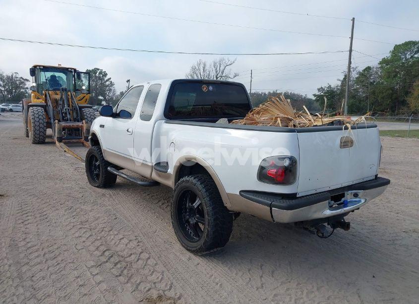 Photo 3 of 1998 Ford F-150 LARIAT/XL/XLT (VIN 1FTRX08L5WKB30810)