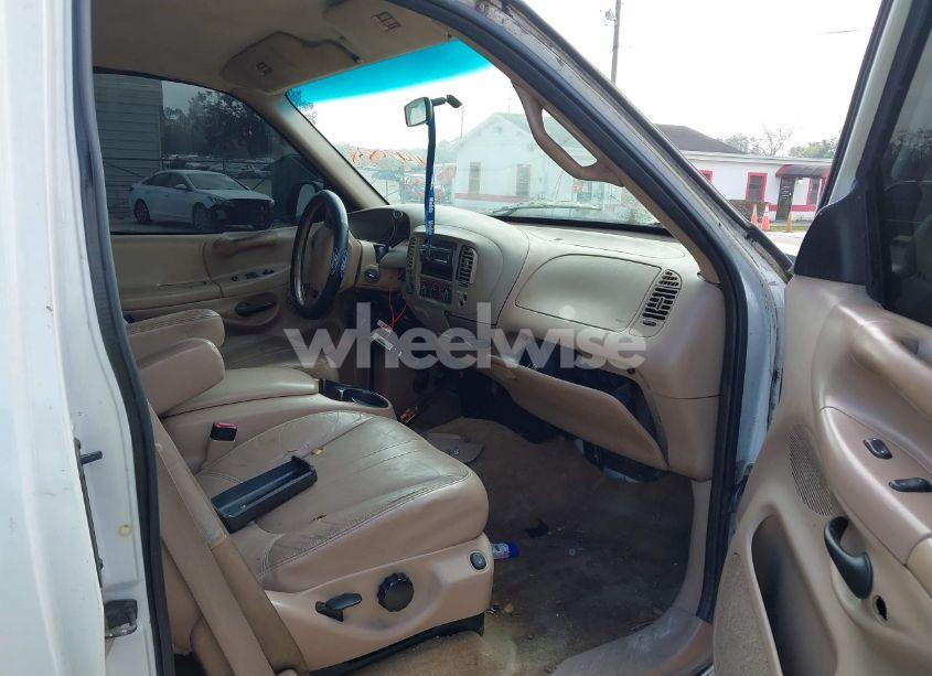 Photo 5 of 1998 Ford F-150 LARIAT/XL/XLT (VIN 1FTRX08L5WKB30810)