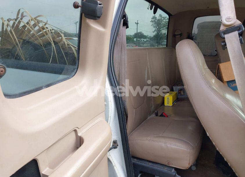 Photo 8 of 1998 Ford F-150 LARIAT/XL/XLT (VIN 1FTRX08L5WKB30810)