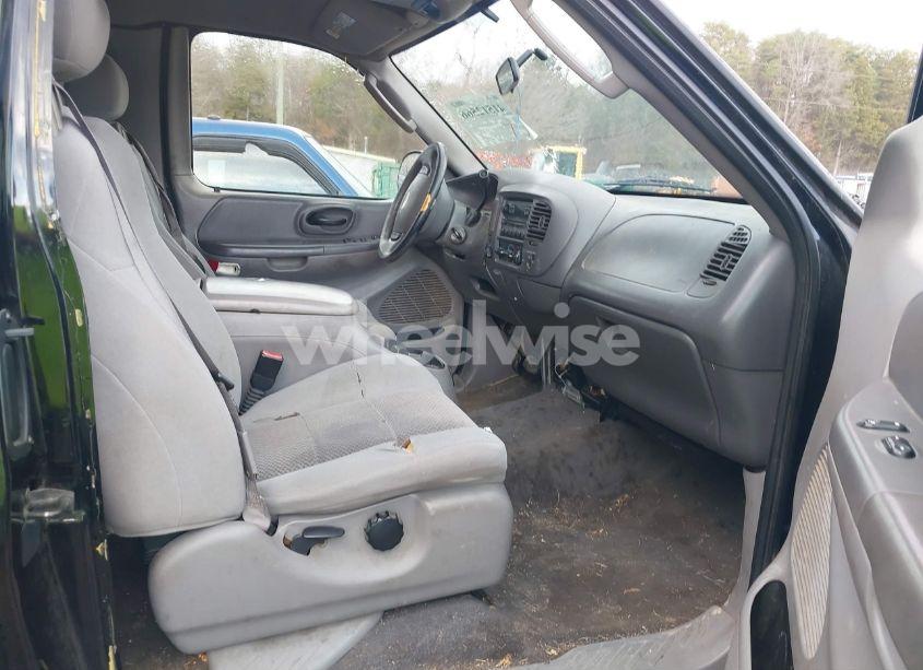 Photo 5 of 2003 Ford F-150 LARIAT/XL/XLT (VIN 1FTRX08L93KD93166)