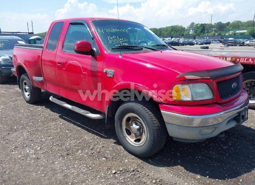 2002 Ford F-150 LARIAT/XL/XLT (VIN 1FTRX08W92KA41519) main photo