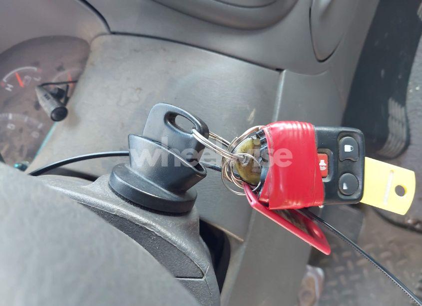 Photo 11 of 2002 Ford F-150 LARIAT/XL/XLT (VIN 1FTRX08W92KA41519)