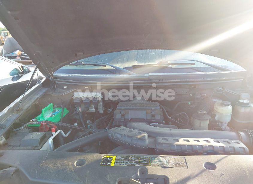 Photo 10 of 2004 Ford F-150 LARIAT/XLT (VIN 1FTRX12514KC71595)