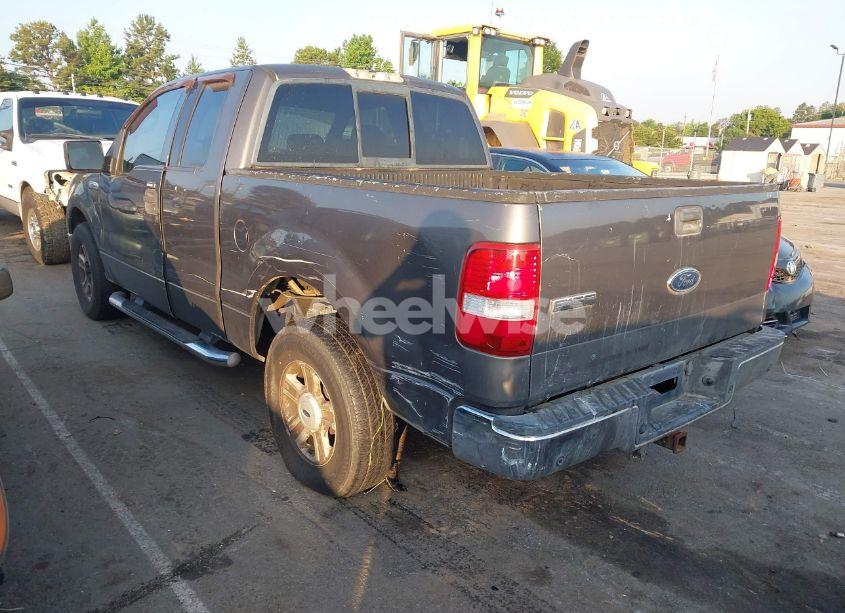 Photo 3 of 2004 Ford F-150 LARIAT/XLT (VIN 1FTRX12514KC71595)