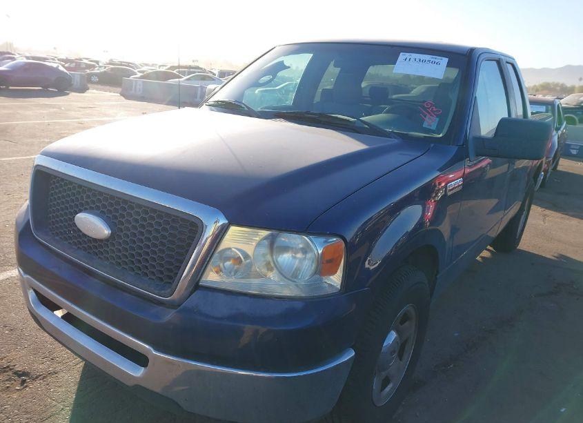 Photo 2 of 2007 Ford F-150 LARIAT/XLT (VIN 1FTRX12527FB25476)