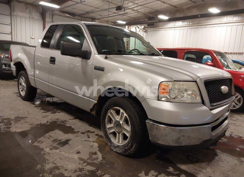 2006 Ford F-150 LARIAT/XLT (VIN 1FTRX12V96KD93835) main photo