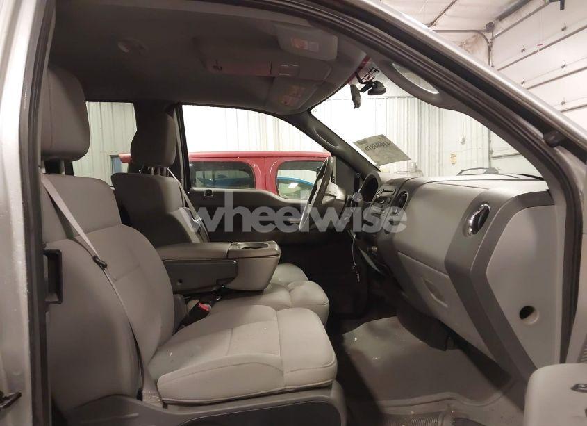 Photo 5 of 2006 Ford F-150 LARIAT/XLT (VIN 1FTRX12V96KD93835)