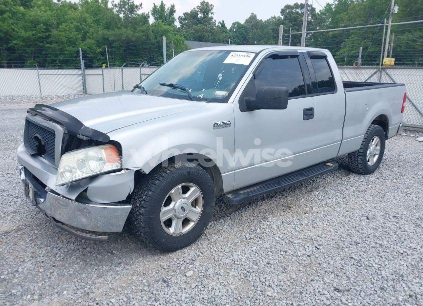 Photo 2 of 2004 Ford F-150 STX/XL/XLT (VIN 1FTRX12W04NA74635)
