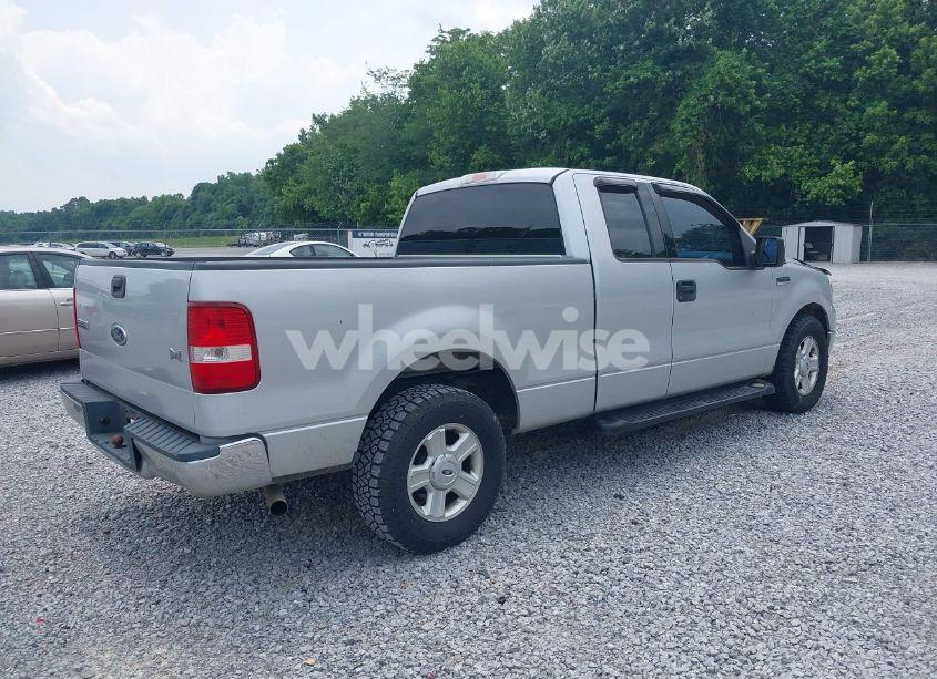 Photo 4 of 2004 Ford F-150 STX/XL/XLT (VIN 1FTRX12W04NA74635)