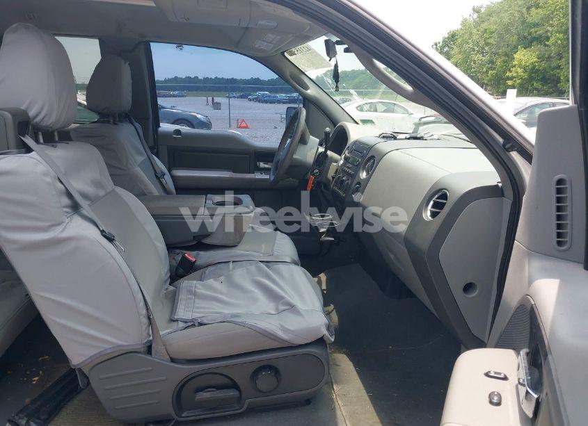 Photo 5 of 2004 Ford F-150 STX/XL/XLT (VIN 1FTRX12W04NA74635)