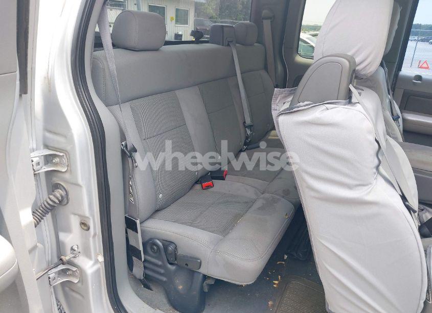 Photo 8 of 2004 Ford F-150 STX/XL/XLT (VIN 1FTRX12W04NA74635)