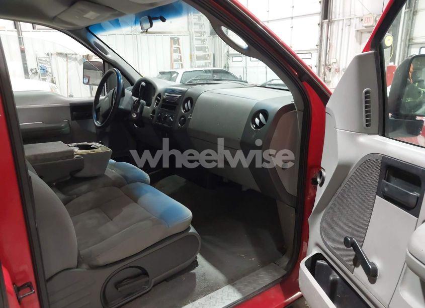 Photo 5 of 2004 Ford F-150 STX/XL/XLT (VIN 1FTRX12W04NB82673)