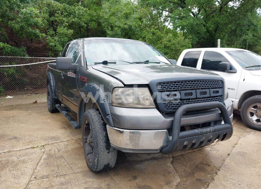 2004 Ford F-150 STX/XL/XLT (VIN 1FTRX12W04NC31418) main photo