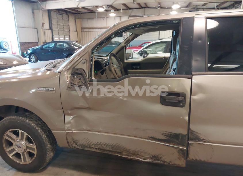 Photo 12 of 2006 Ford F-150 STX/XL/XLT (VIN 1FTRX12W06KB90373)