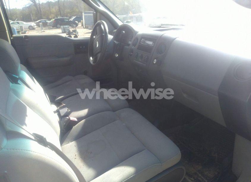 Photo 5 of 2006 Ford F-150 STX/XL/XLT (VIN 1FTRX12W06NA94807)