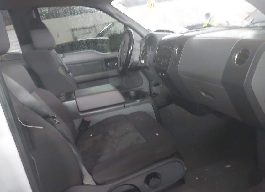 Photo 5 of 2004 Ford F-150 STX/XL/XLT (VIN 1FTRX12W14NB72220)