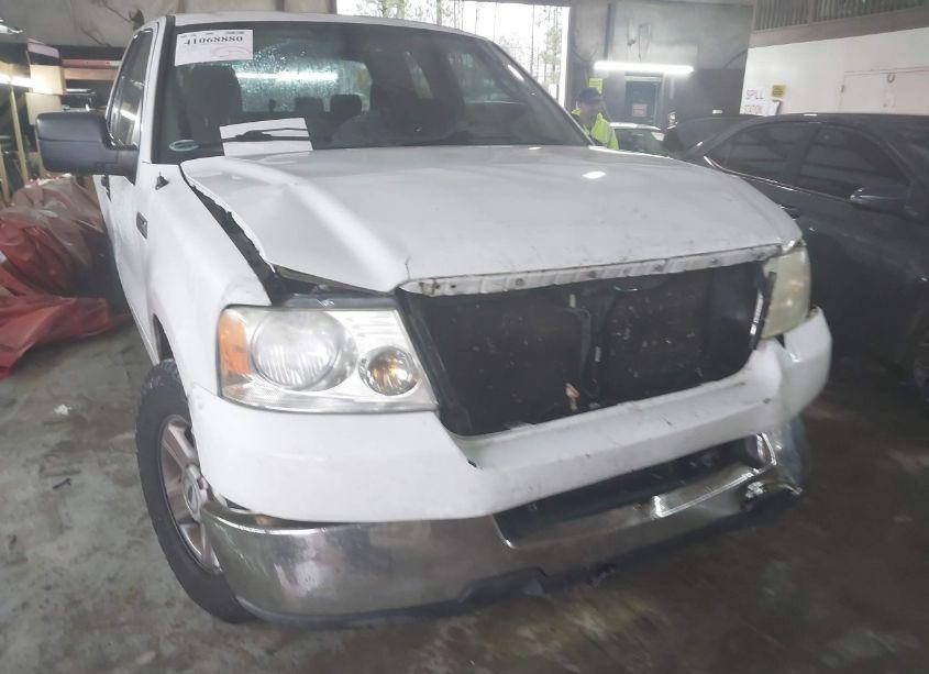 Photo 6 of 2004 Ford F-150 STX/XL/XLT (VIN 1FTRX12W14NB72220)