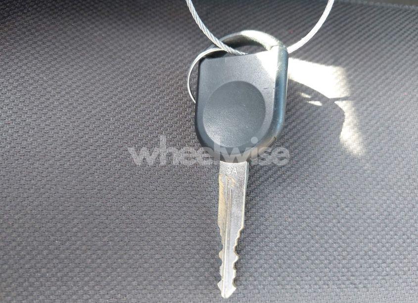 Photo 11 of 2005 Ford F-150 STX/XL/XLT (VIN 1FTRX12W15KD34012)