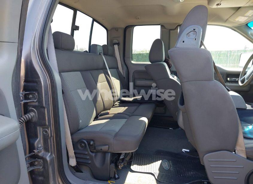 Photo 8 of 2005 Ford F-150 STX/XL/XLT (VIN 1FTRX12W15KD34012)