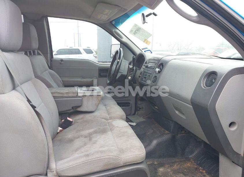 Photo 5 of 2006 Ford F-150 STX/XL/XLT (VIN 1FTRX12W16KB85070)