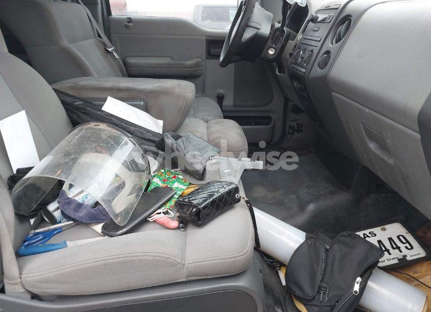 Photo 5 of 2006 Ford F-150 STX/XL/XLT (VIN 1FTRX12W16KD05871)