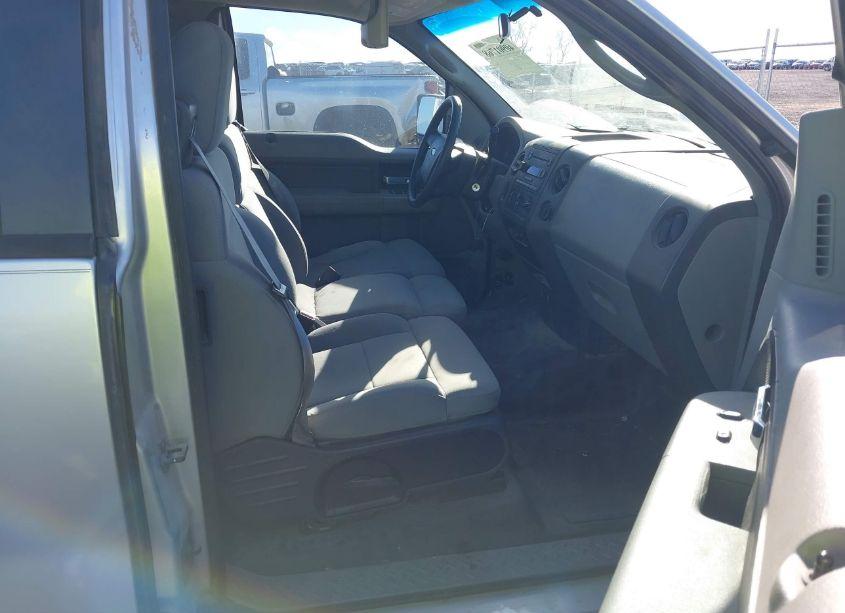 Photo 5 of 2007 Ford F-150 STX/XL/XLT (VIN 1FTRX12W17FB11688)