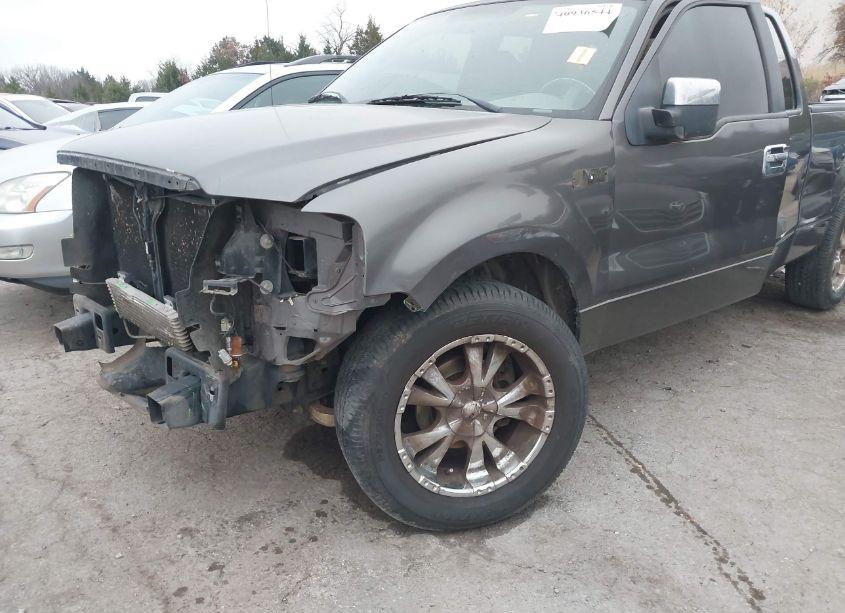 Photo 2 of 2007 Ford F-150 STX/XL/XLT (VIN 1FTRX12W17KC17680)