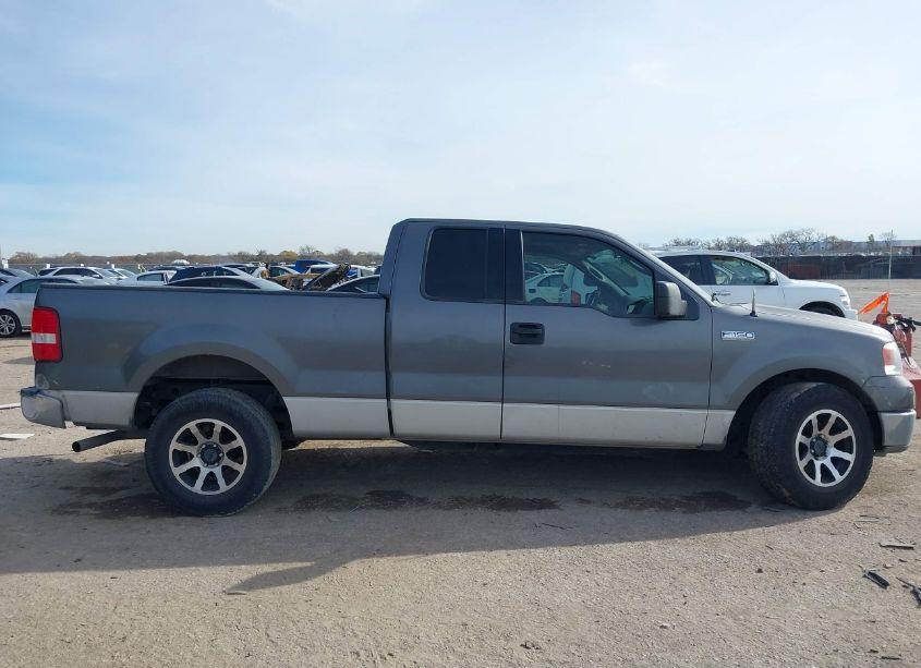 Photo 13 of 2004 Ford F-150 STX/XL/XLT (VIN 1FTRX12W24NC31324)