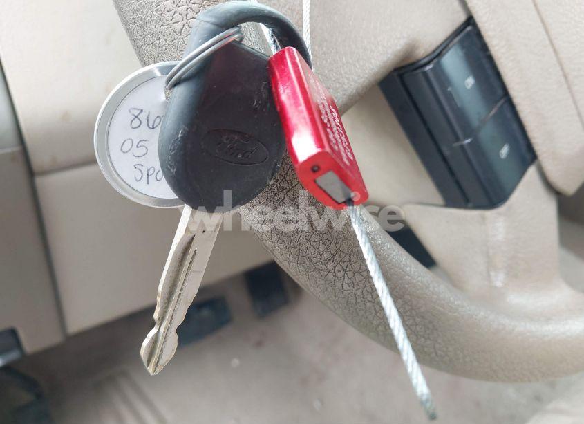 Photo 11 of 2005 Ford F-150 STX/XL/XLT (VIN 1FTRX12W25NB42354)