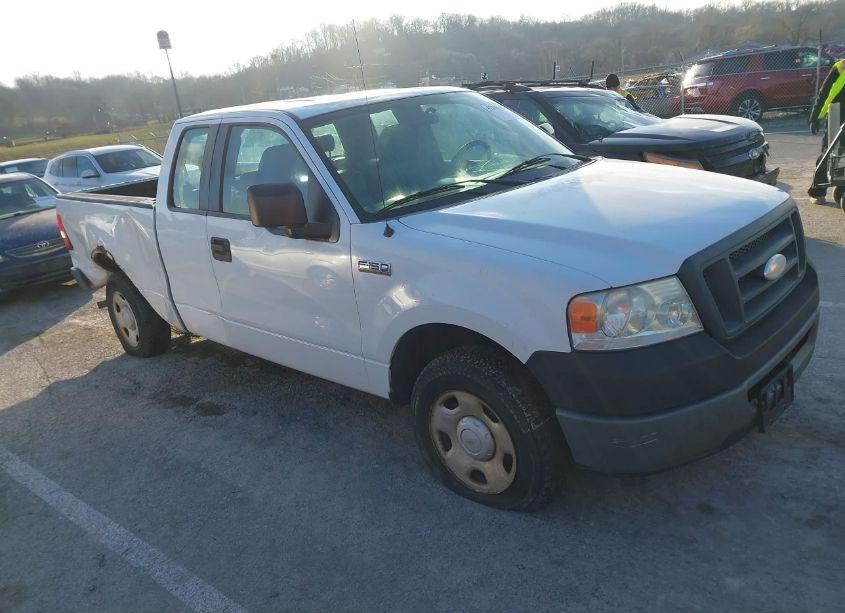 2006 Ford F-150 STX/XL/XLT (VIN 1FTRX12W26FA35493) main photo