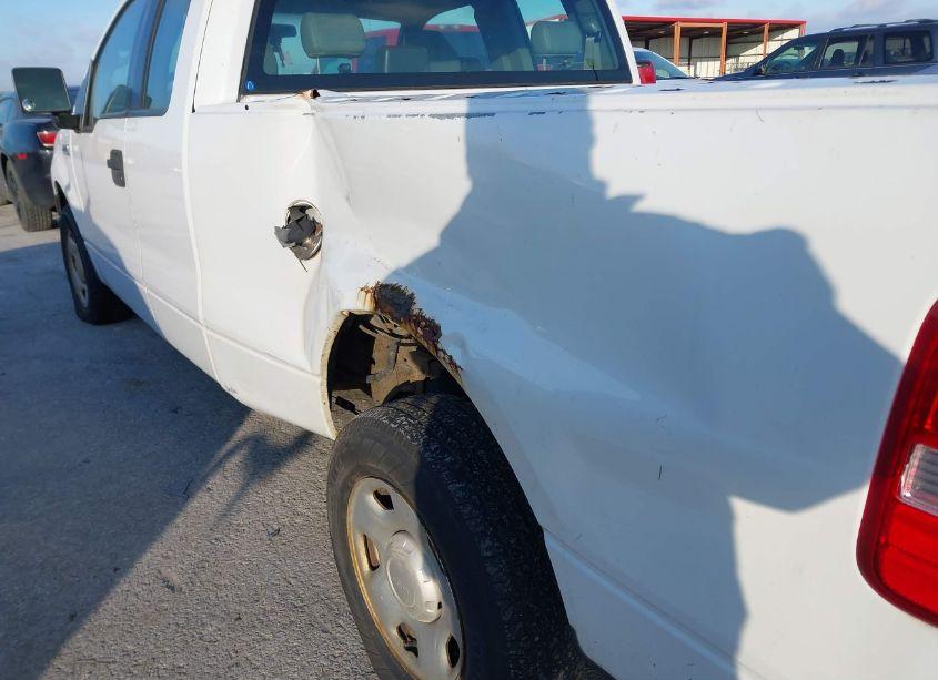 Photo 13 of 2006 Ford F-150 STX/XL/XLT (VIN 1FTRX12W26FA35493)