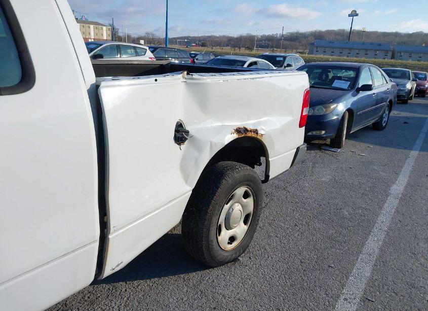 Photo 6 of 2006 Ford F-150 STX/XL/XLT (VIN 1FTRX12W26FA35493)