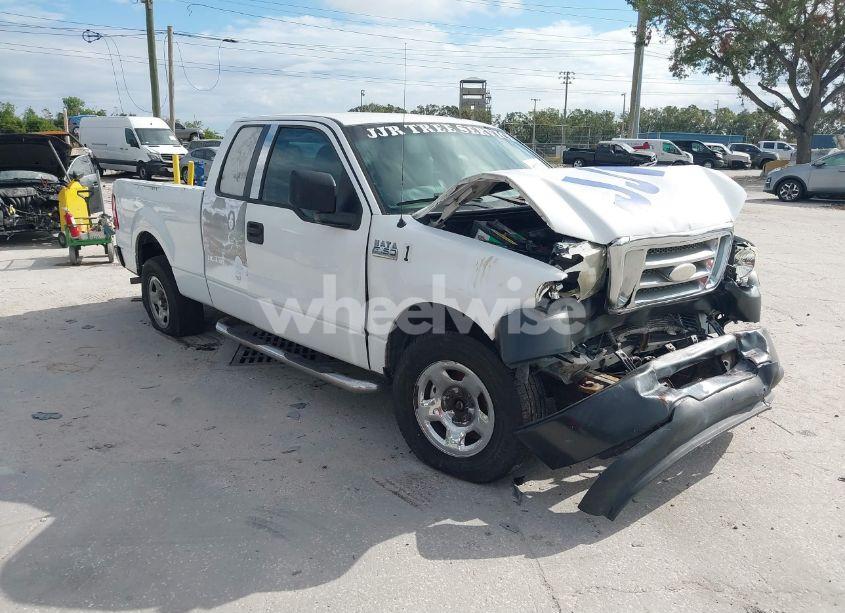 2006 Ford F-150 STX/XL/XLT (VIN 1FTRX12W26NA16898) main photo