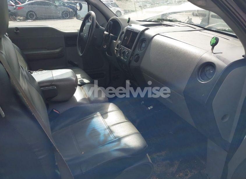 Photo 5 of 2006 Ford F-150 STX/XL/XLT (VIN 1FTRX12W26NA16898)