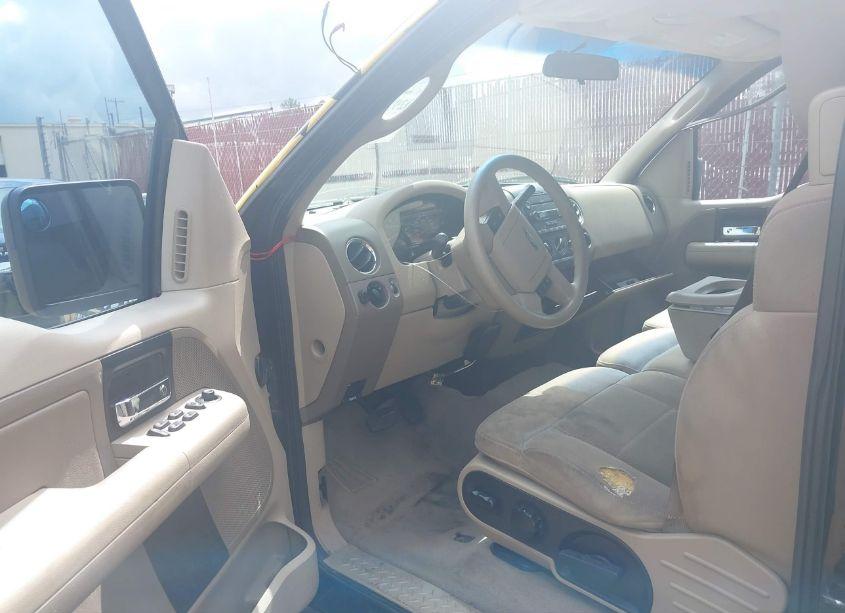 Photo 5 of 2006 Ford F-150 STX/XL/XLT (VIN 1FTRX12W26NA45186)