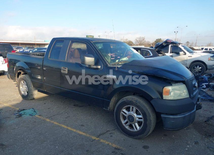 2006 Ford F-150 STX/XL/XLT (VIN 1FTRX12W26NB80068) main photo