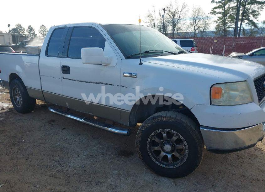 2004 Ford F-150 STX/XL/XLT (VIN 1FTRX12W34NB35282) main photo