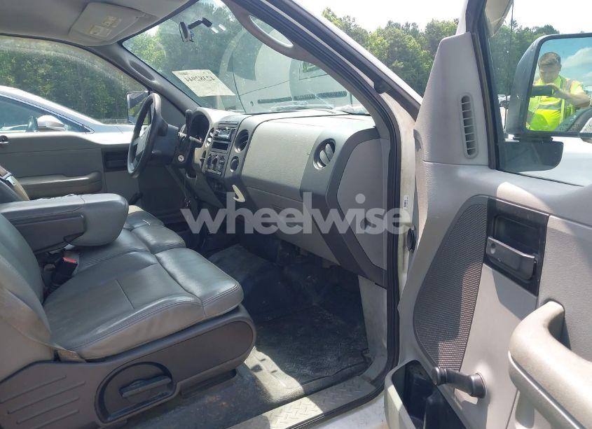 Photo 5 of 2005 Ford F-150 STX/XL/XLT (VIN 1FTRX12W35FA41964)