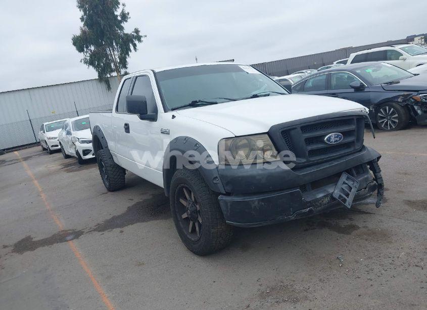 2005 Ford F-150 STX/XL/XLT (VIN 1FTRX12W35NA11708) main photo