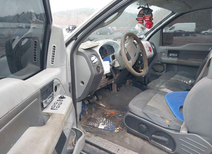 Photo 5 of 2007 Ford F-150 STX/XL/XLT (VIN 1FTRX12W37FA47198)