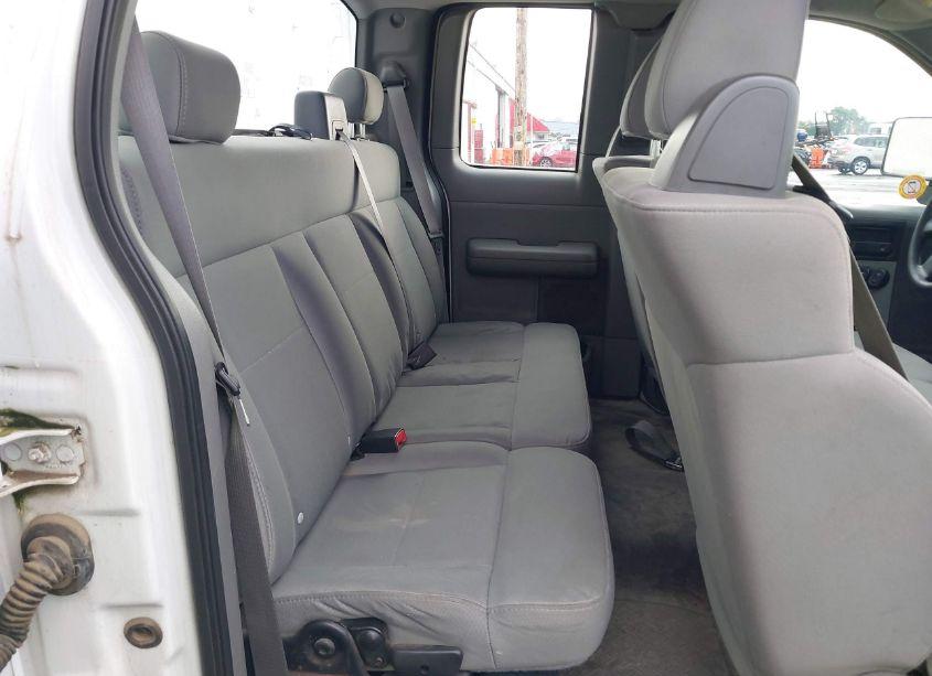 Photo 8 of 2007 Ford F-150 STX/XL/XLT (VIN 1FTRX12W37FB53117)