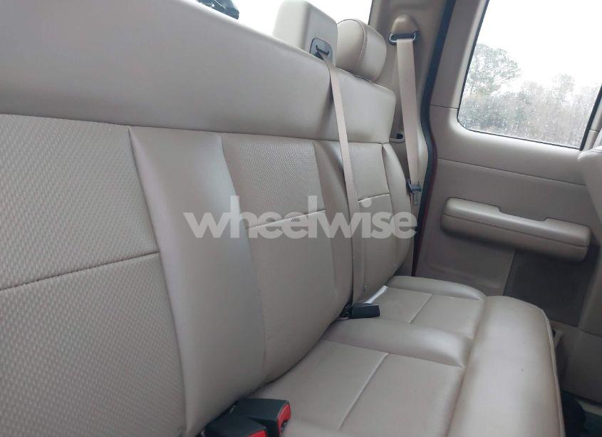 Photo 8 of 2007 Ford F-150 STX/XL/XLT (VIN 1FTRX12W37NA64685)