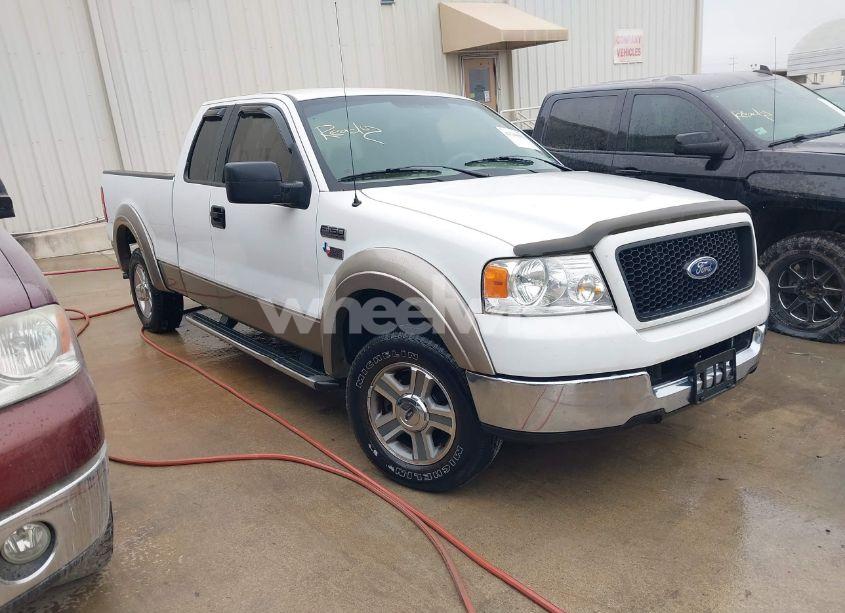 2005 Ford F-150 STX/XL/XLT (VIN 1FTRX12W45NB94861) main photo