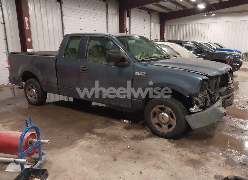 2006 Ford F-150 STX/XL/XLT (VIN 1FTRX12W46NA34030) main photo