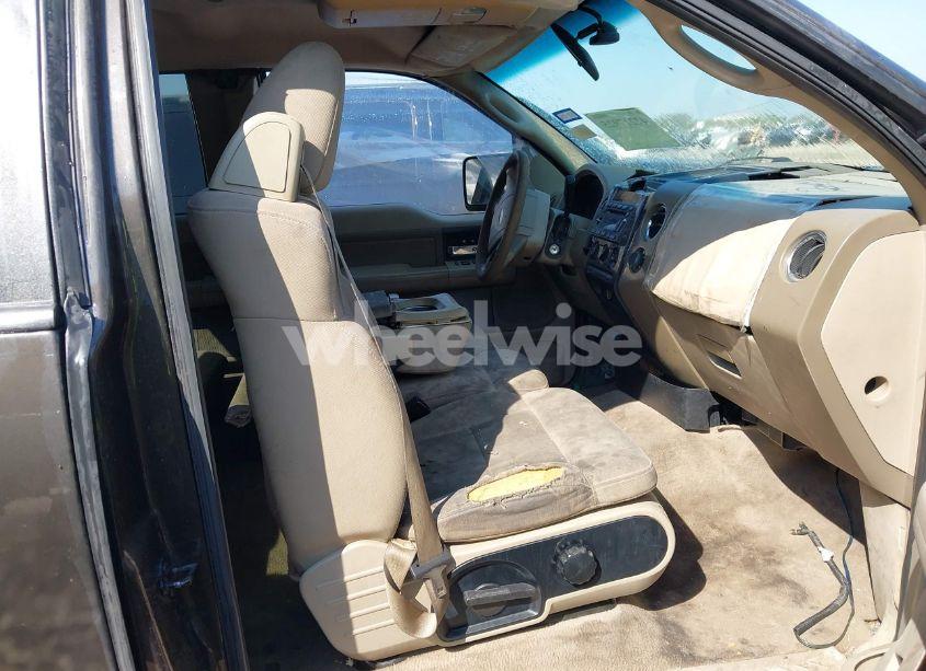 Photo 5 of 2005 Ford F-150 STX/XL/XLT (VIN 1FTRX12W55FA37334)