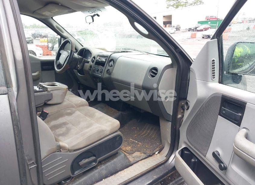 Photo 5 of 2005 Ford F-150 STX/XL/XLT (VIN 1FTRX12W55NA78861)