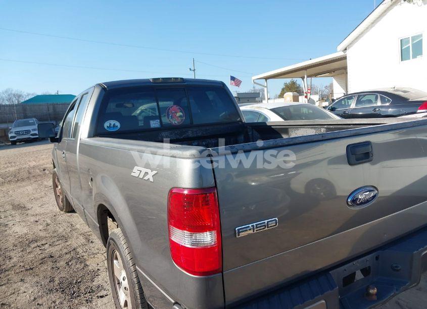 Photo 3 of 2006 Ford F-150 STX/XL/XLT (VIN 1FTRX12W56NB02612)