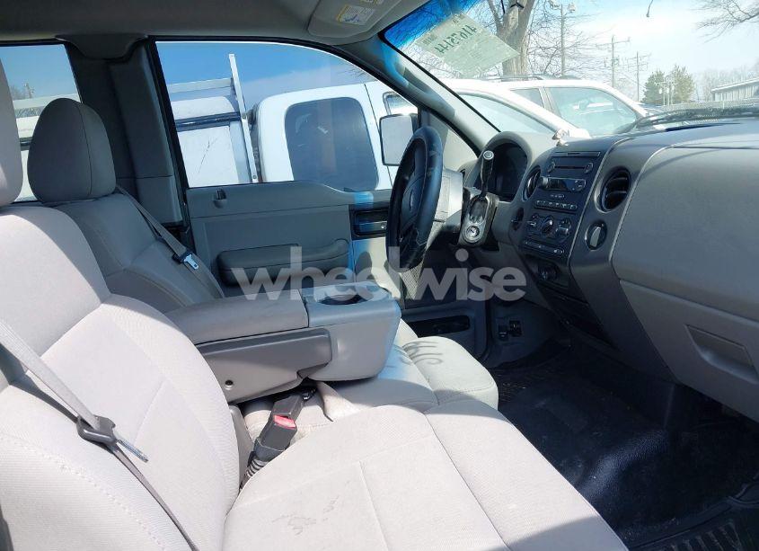 Photo 5 of 2006 Ford F-150 STX/XL/XLT (VIN 1FTRX12W56NB02612)